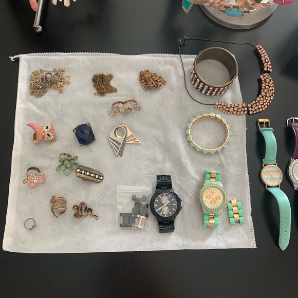 Jewelry Bundle - Picture 3 of 6